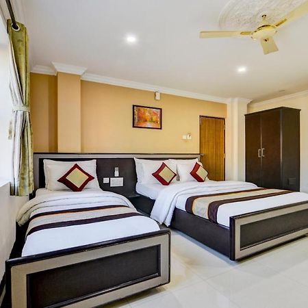 Saibala Transit Hotel Csennai Kültér fotó