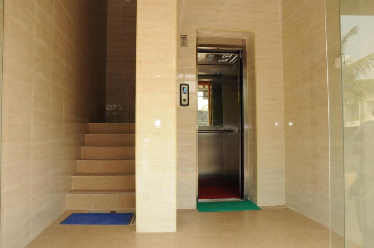 Saibala Transit Hotel Csennai Kültér fotó