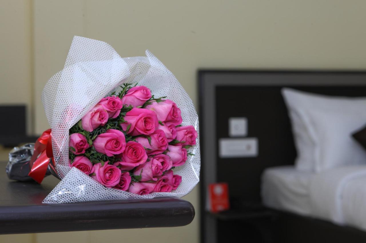 Saibala Transit Hotel Csennai Kültér fotó