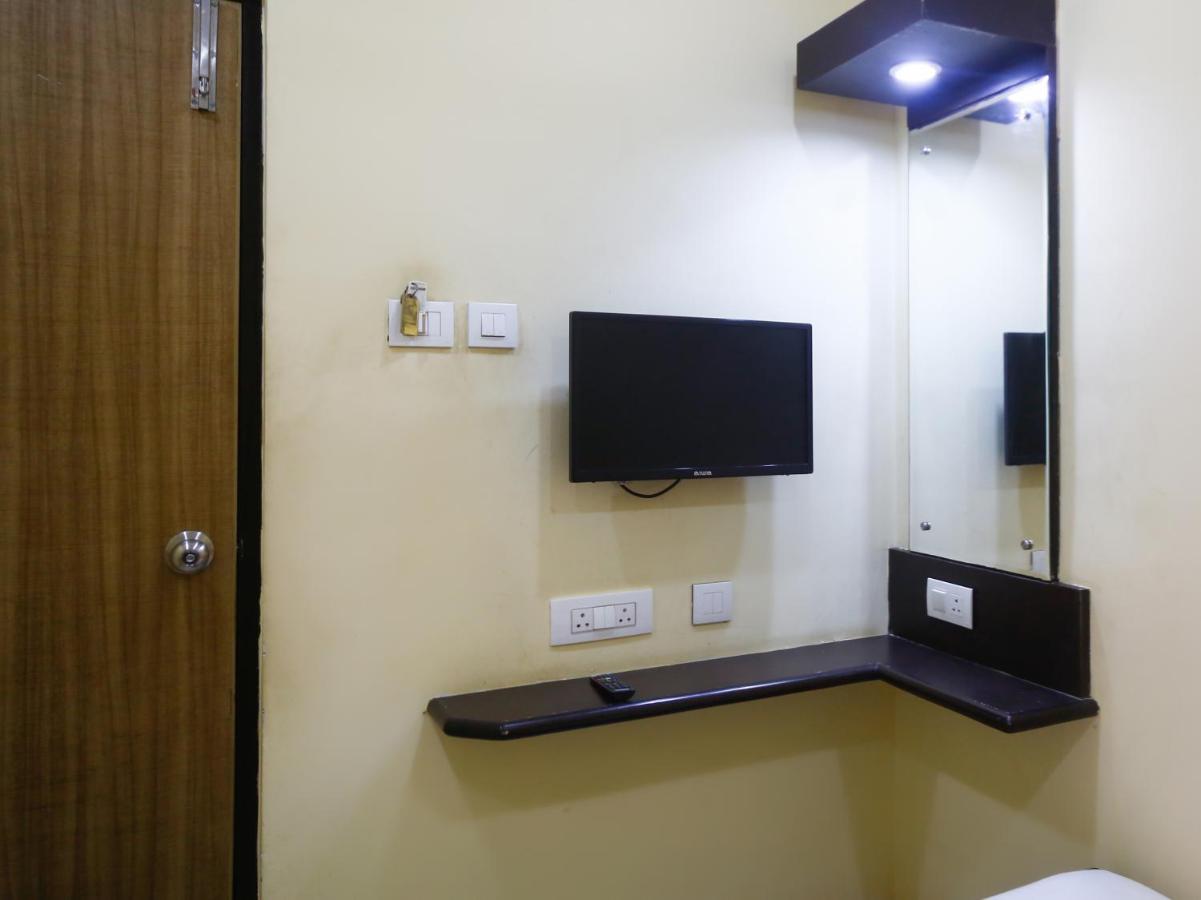 Saibala Transit Hotel Csennai Kültér fotó