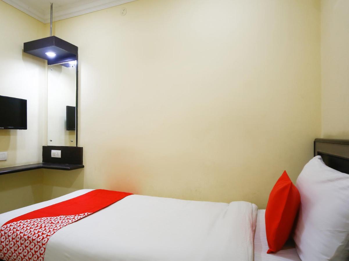 Saibala Transit Hotel Csennai Kültér fotó